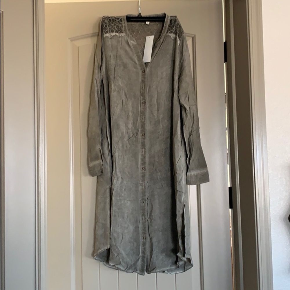 NWT Long sleeve button up shirt dress with lace